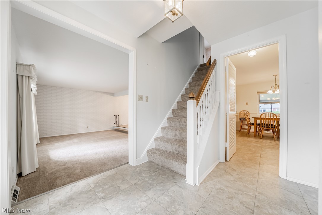 9474 Stoney Creek Lane Parma Heights OH 44130