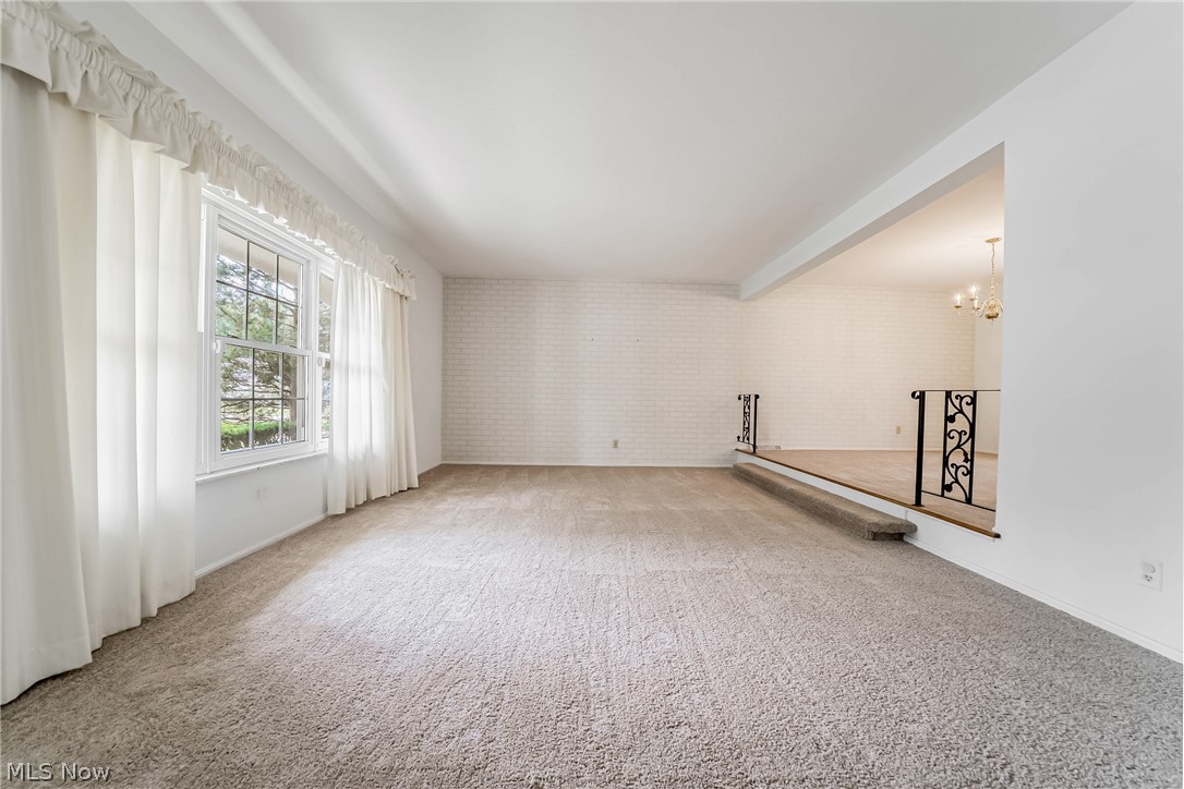 9474 Stoney Creek Lane Parma Heights OH 44130
