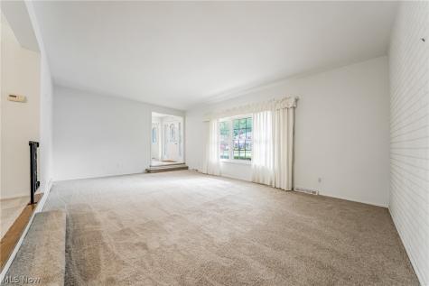 9474 Stoney Creek Lane Parma Heights OH 44130