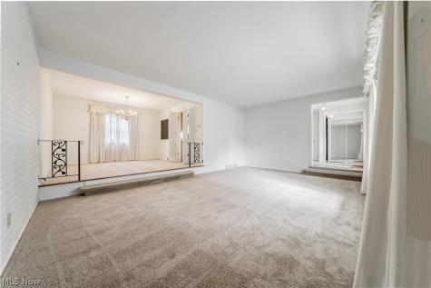 9474 Stoney Creek Lane Parma Heights OH 44130