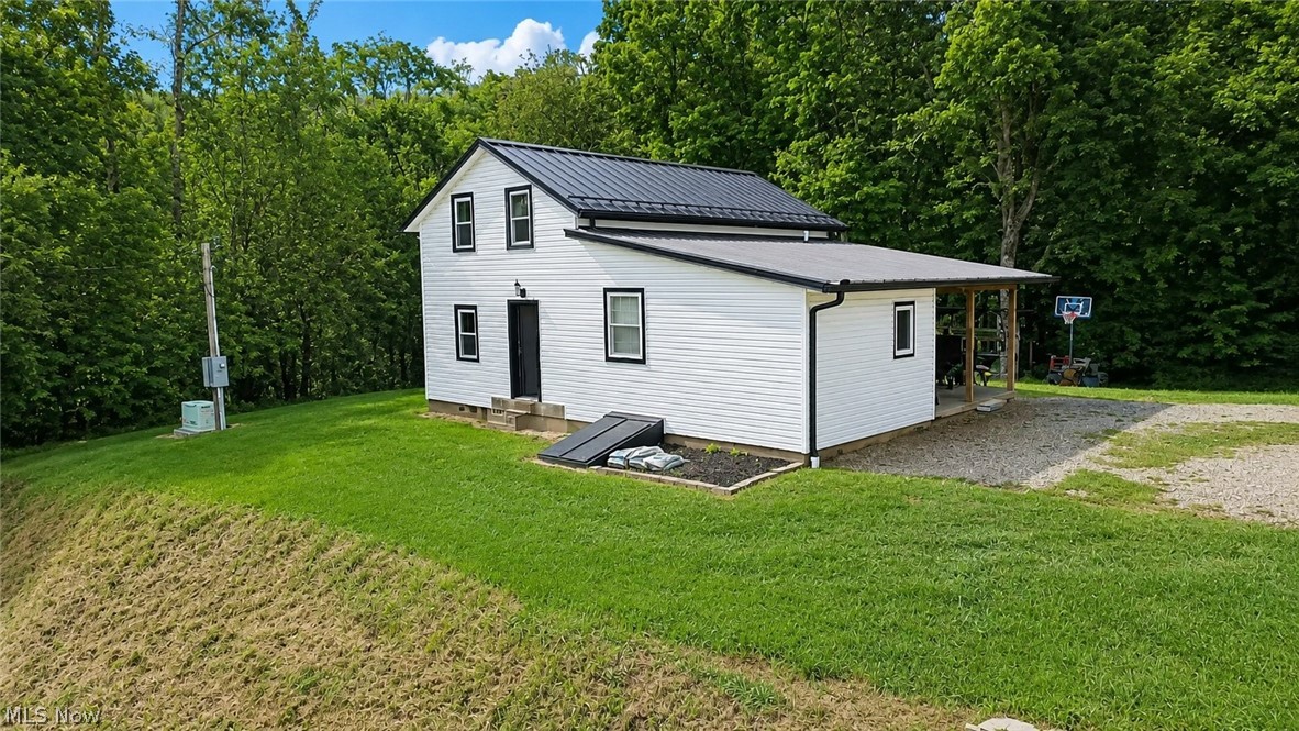 552 County Road 2575 Loudonville OH 44842