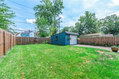 3425 W 159th Street Cleveland OH 44111