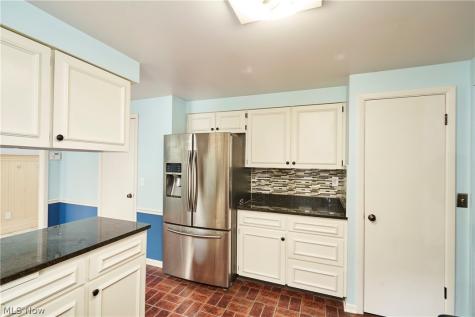 1172 Berwick Lane South Euclid OH 44121