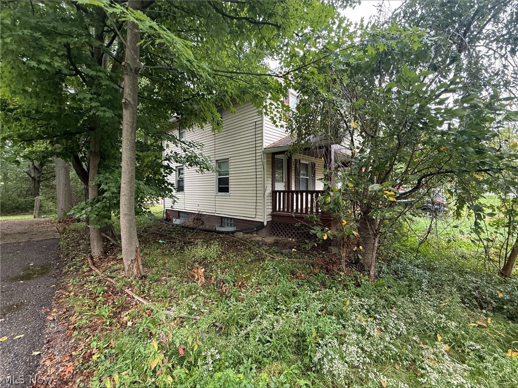 1033 Fairfield Road Alliance OH 44601
