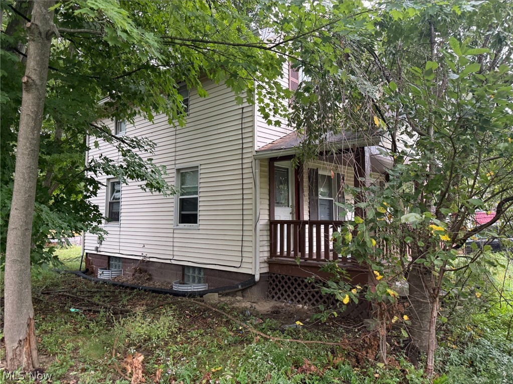 1033 Fairfield Road Alliance OH 44601