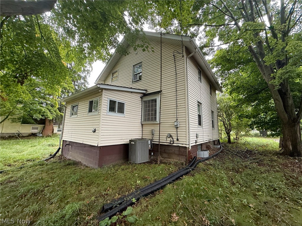 1033 Fairfield Road Alliance OH 44601