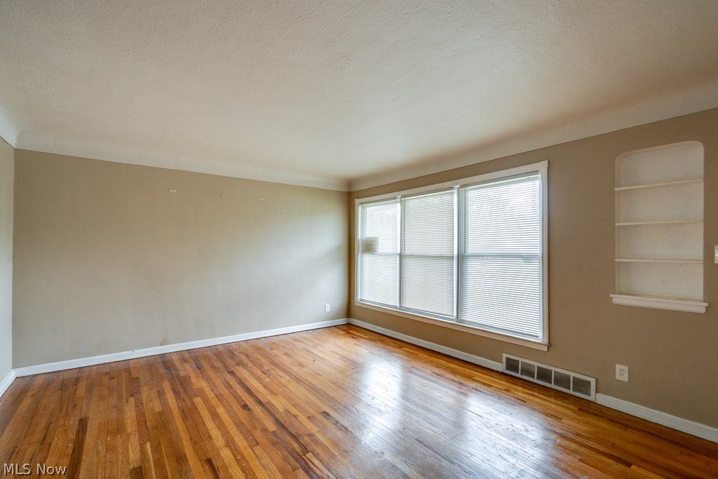 3771 Colony Road South Euclid OH 44118