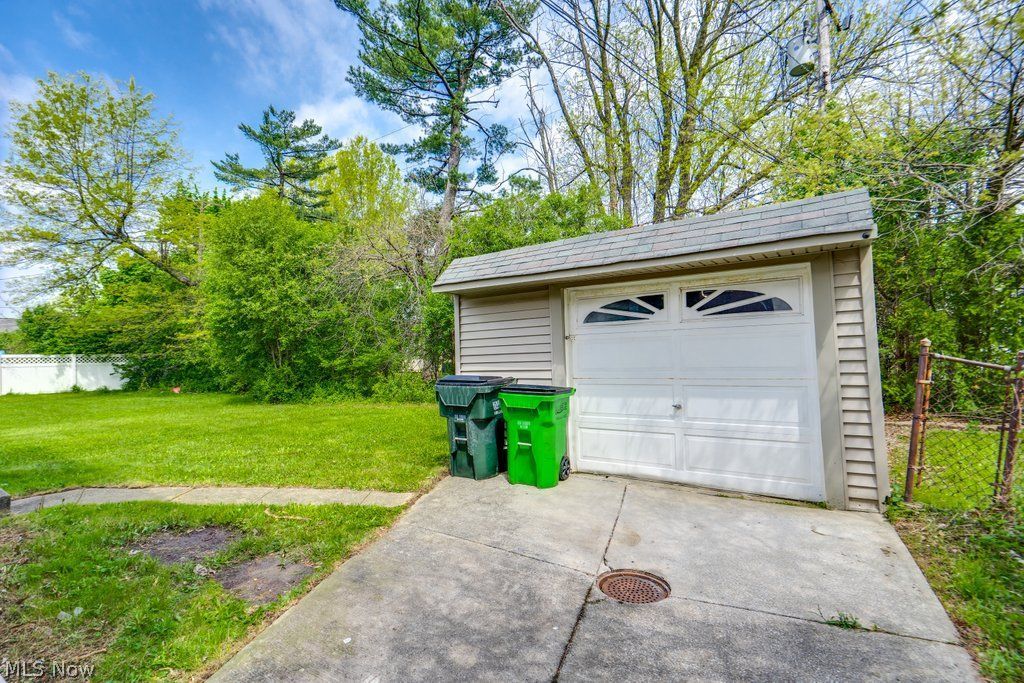 3771 Colony Road South Euclid OH 44118