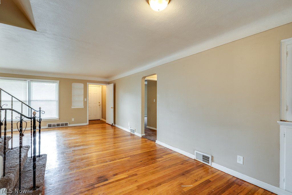 3771 Colony Road South Euclid OH 44118