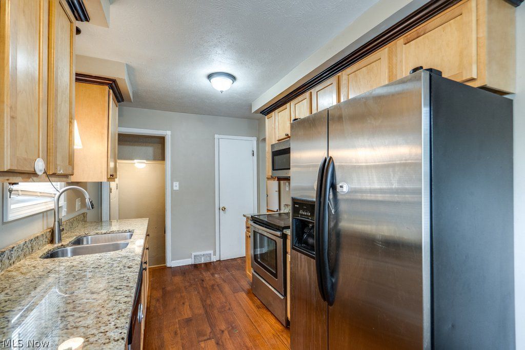 3771 Colony Road South Euclid OH 44118