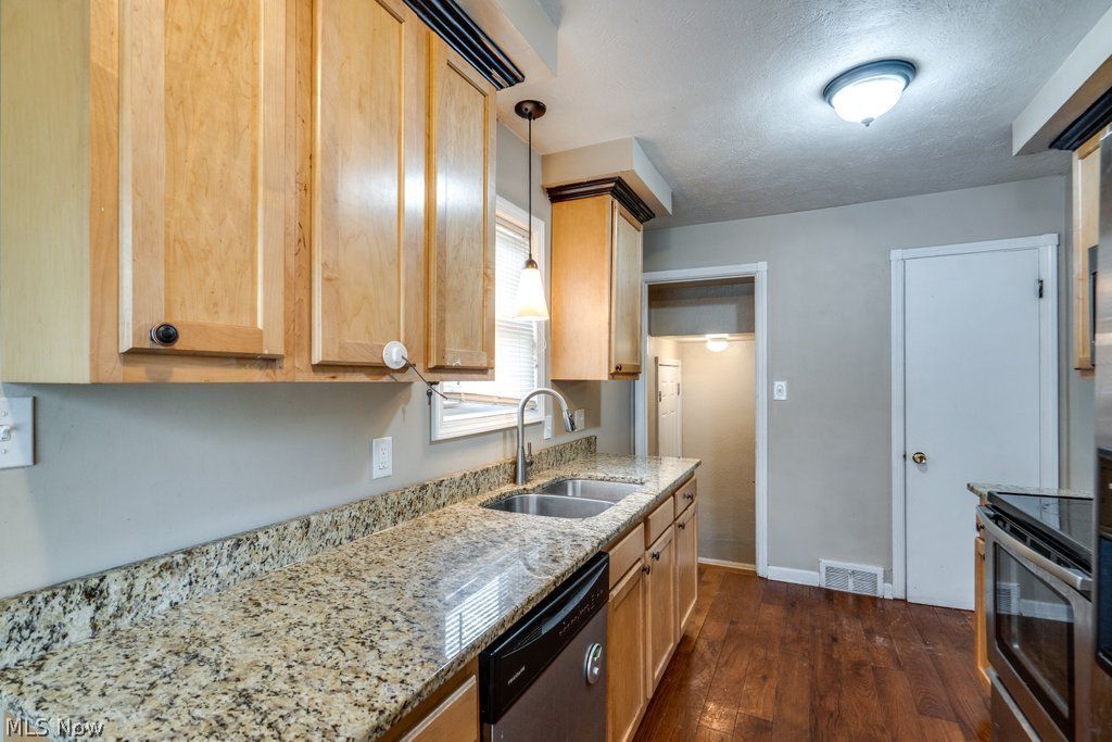 3771 Colony Road South Euclid OH 44118