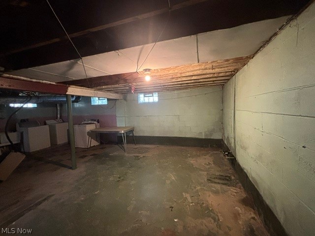 2378 Linda Drive NW Warren OH 44485
