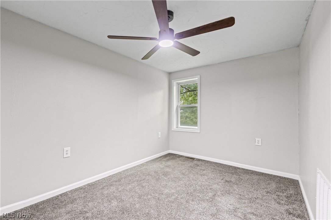 5519 N Freedom Street Ravenna OH 44266