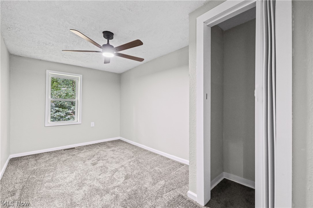 5519 N Freedom Street Ravenna OH 44266