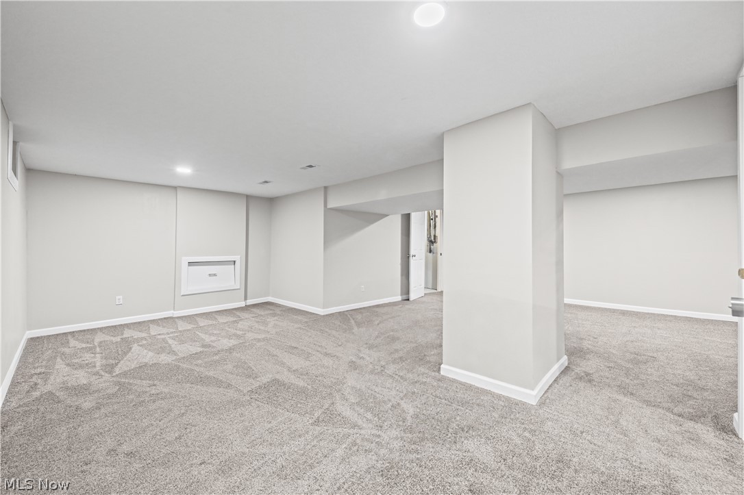 5519 N Freedom Street Ravenna OH 44266
