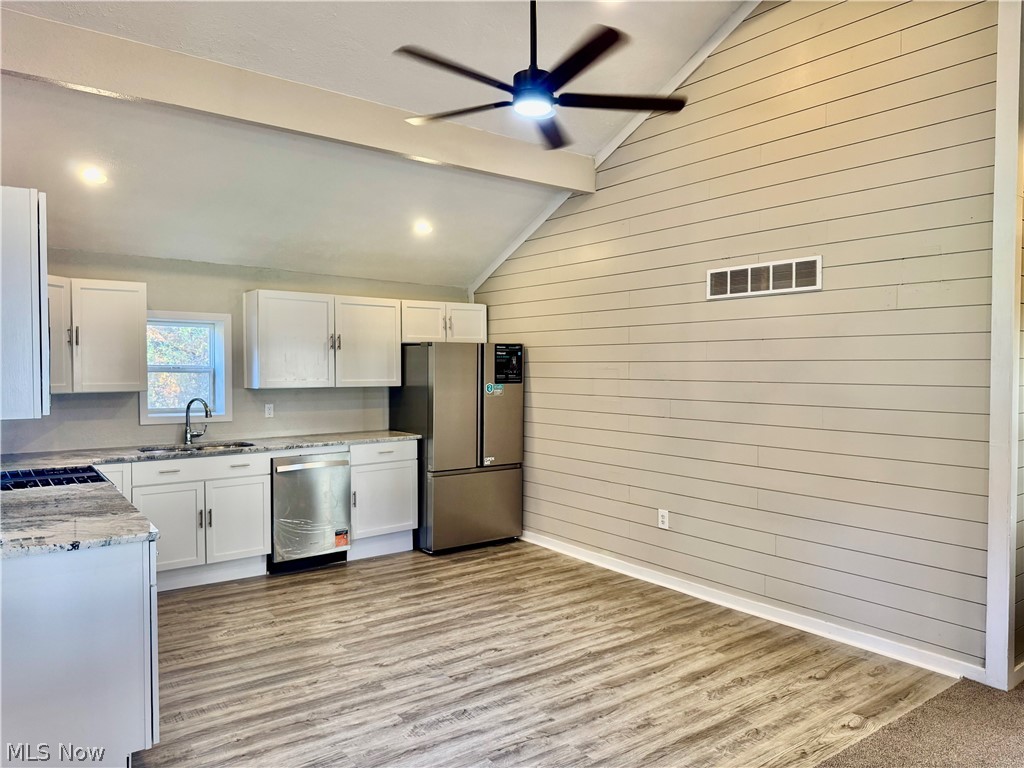 5519 N Freedom Street Ravenna OH 44266