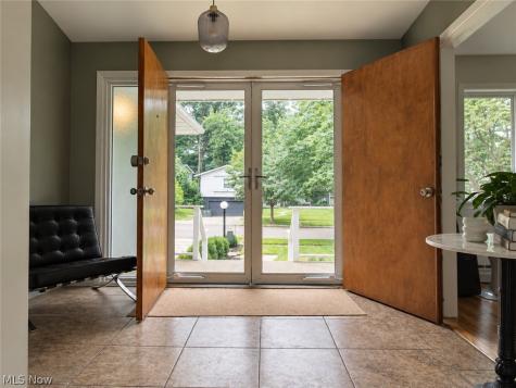 1333 Shanabrook Drive Akron OH 44313