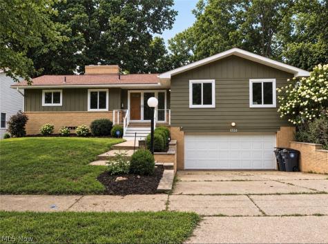 1333 Shanabrook Drive Akron OH 44313