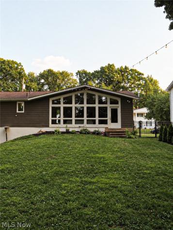 1333 Shanabrook Drive Akron OH 44313