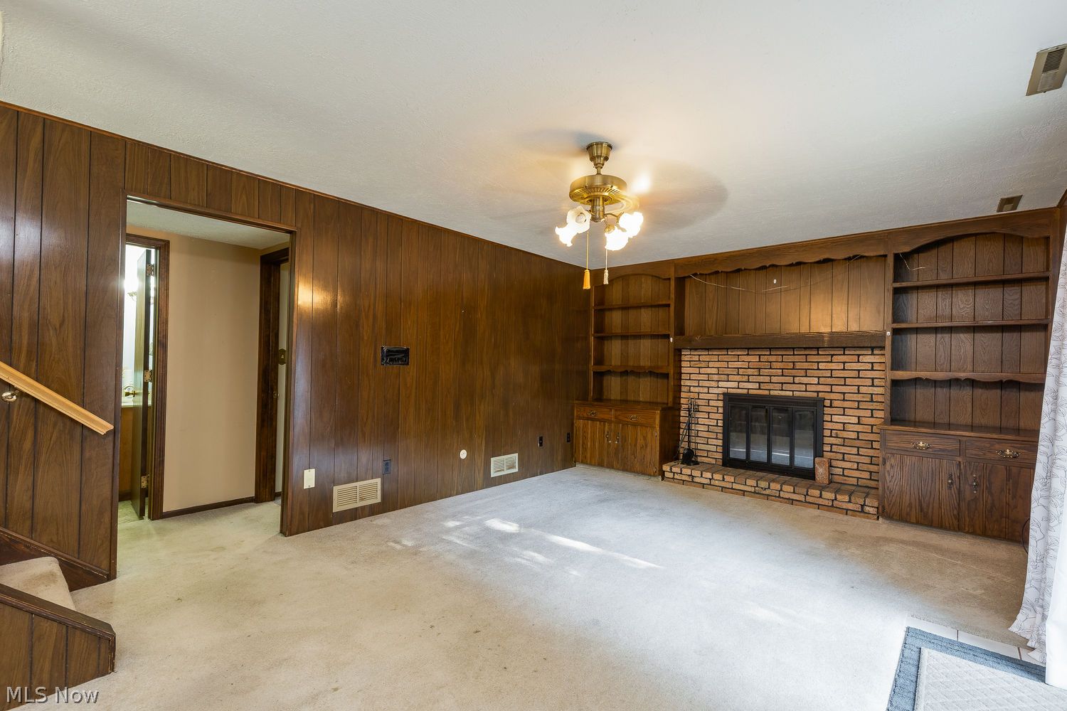 11195 Sagebrush Avenue NE Uniontown OH 44685