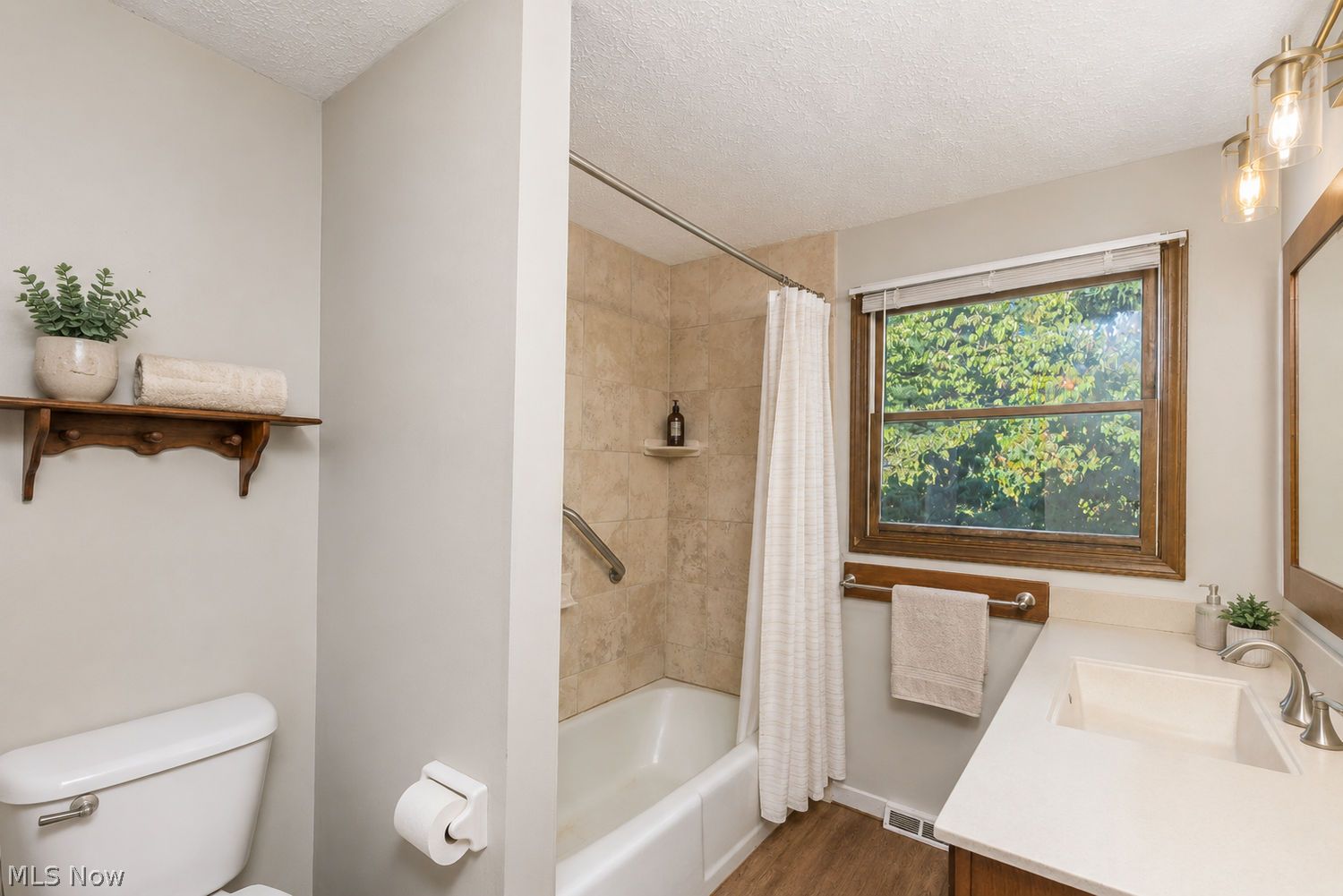 11195 Sagebrush Avenue NE Uniontown OH 44685