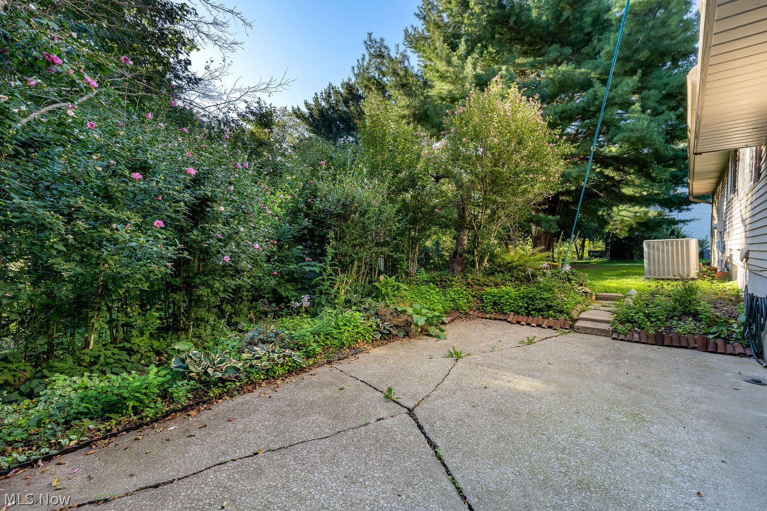 11195 Sagebrush Avenue NE Uniontown OH 44685