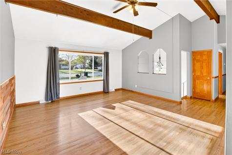 889 Pennys Drive Brunswick OH 44212