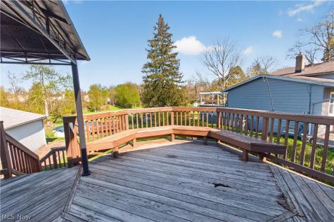 889 Pennys Drive Brunswick OH 44212