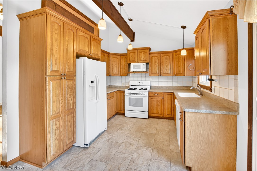 889 Pennys Drive Brunswick OH 44212