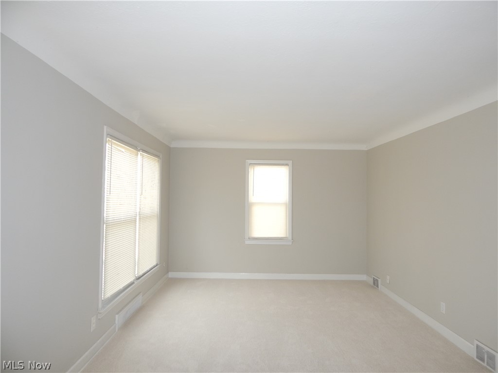 14118 Kennerdown Avenue Maple Heights OH 44137