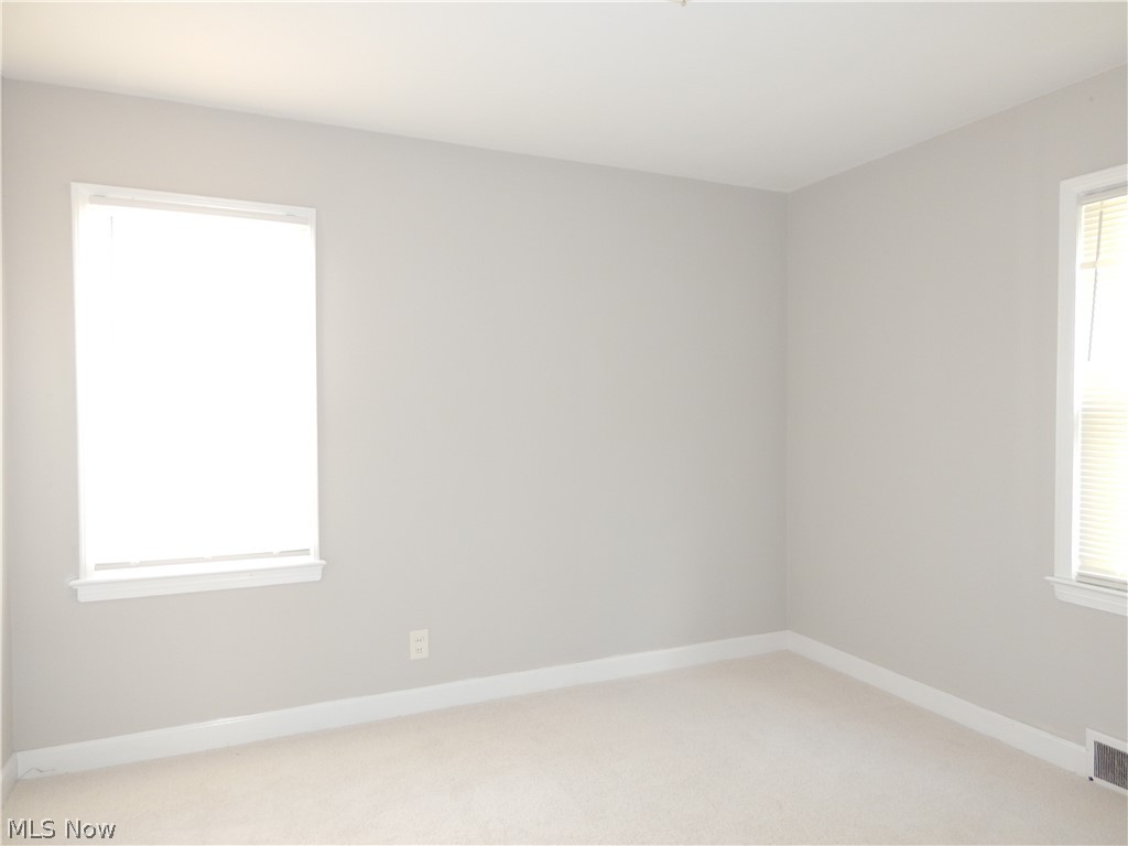 14118 Kennerdown Avenue Maple Heights OH 44137