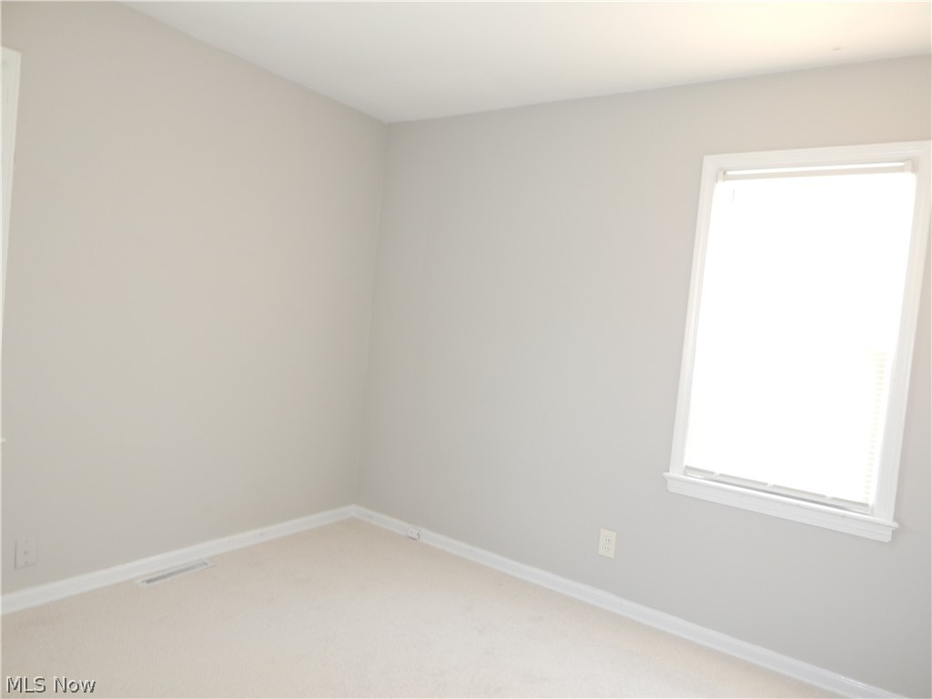 14118 Kennerdown Avenue Maple Heights OH 44137