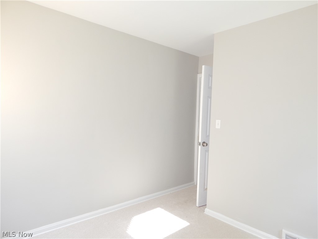 14118 Kennerdown Avenue Maple Heights OH 44137