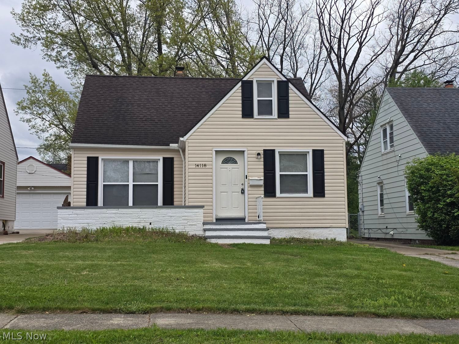 14118 Kennerdown Avenue Maple Heights OH 44137