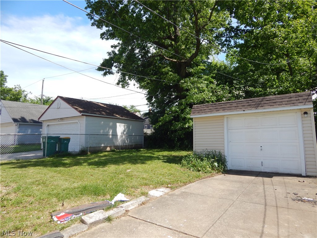 14118 Kennerdown Avenue Maple Heights OH 44137