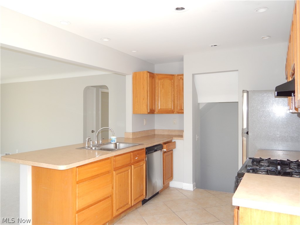 14118 Kennerdown Avenue Maple Heights OH 44137