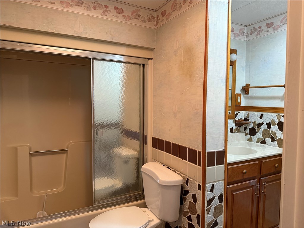 6727 Girdle Road West Farmington OH 44491