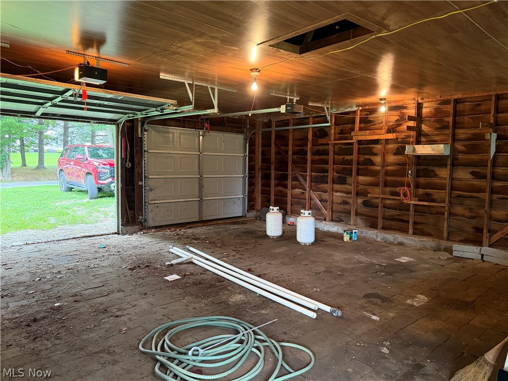 6727 Girdle Road West Farmington OH 44491