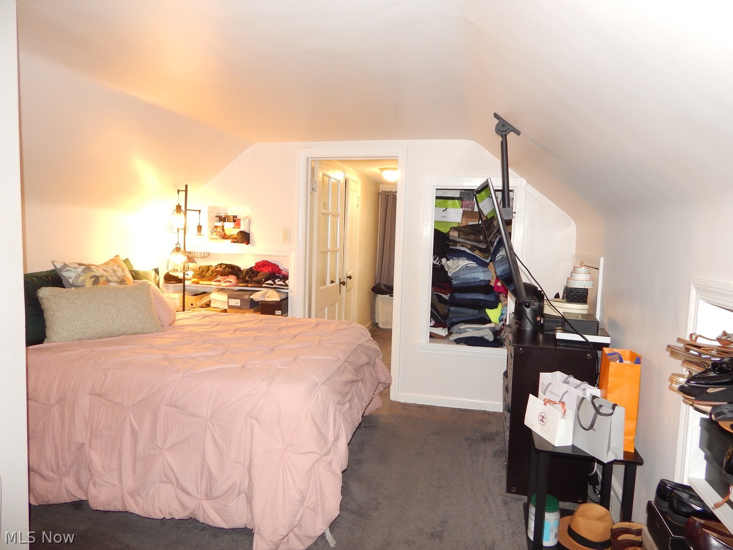 2045 Revere Road Cleveland Heights OH 44118