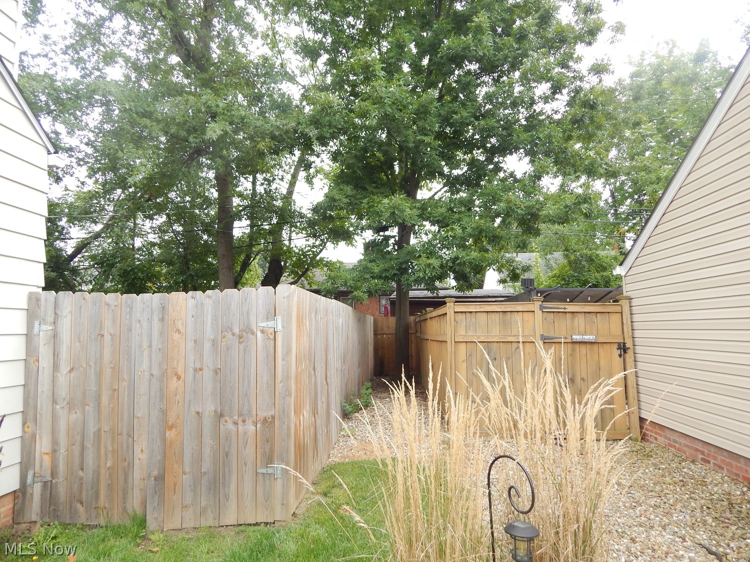 2045 Revere Road Cleveland Heights OH 44118