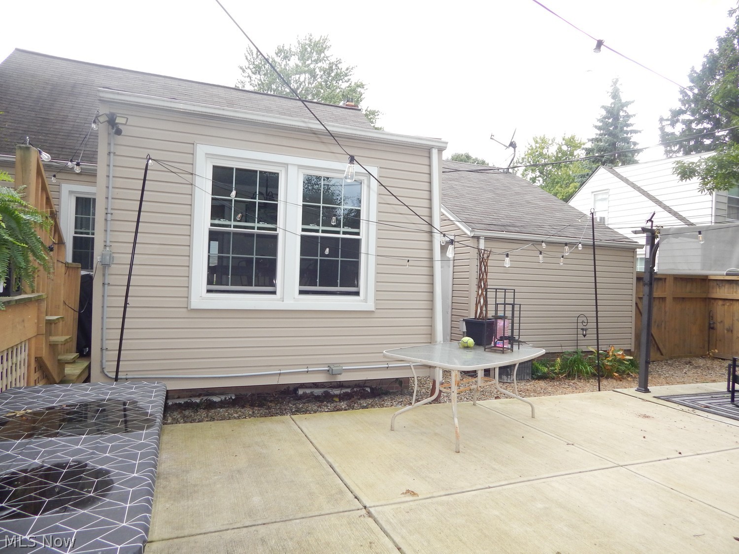 2045 Revere Road Cleveland Heights OH 44118