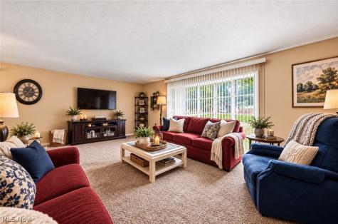 8071 Meadowdale Drive Mentor OH 44060