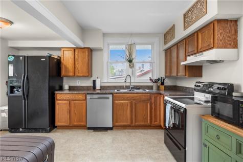 231 W Union Street Medina OH 44256