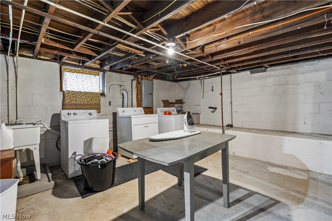 231 W Union Street Medina OH 44256