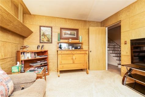 26016 Fairmount Boulevard Beachwood OH 44122