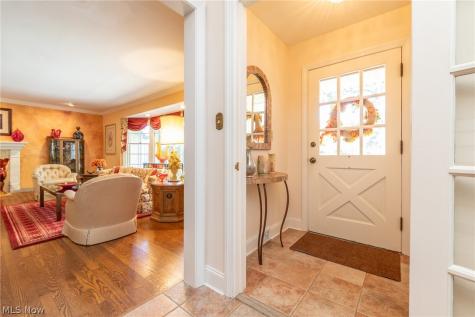 26016 Fairmount Boulevard Beachwood OH 44122