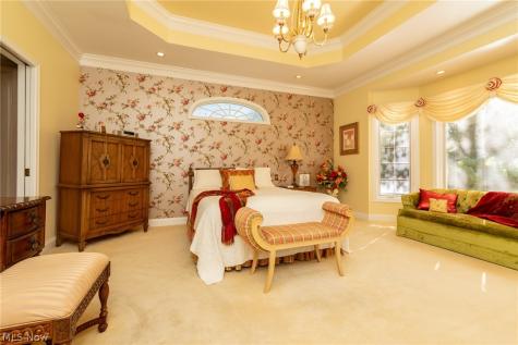 26016 Fairmount Boulevard Beachwood OH 44122