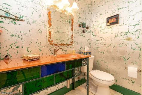 26016 Fairmount Boulevard Beachwood OH 44122