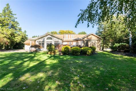 26016 Fairmount Boulevard Beachwood OH 44122