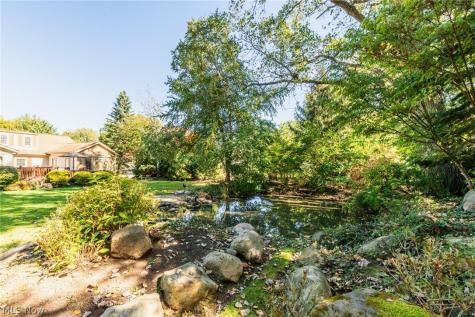26016 Fairmount Boulevard Beachwood OH 44122